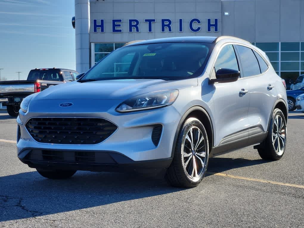 2022 Ford Escape SE's photo