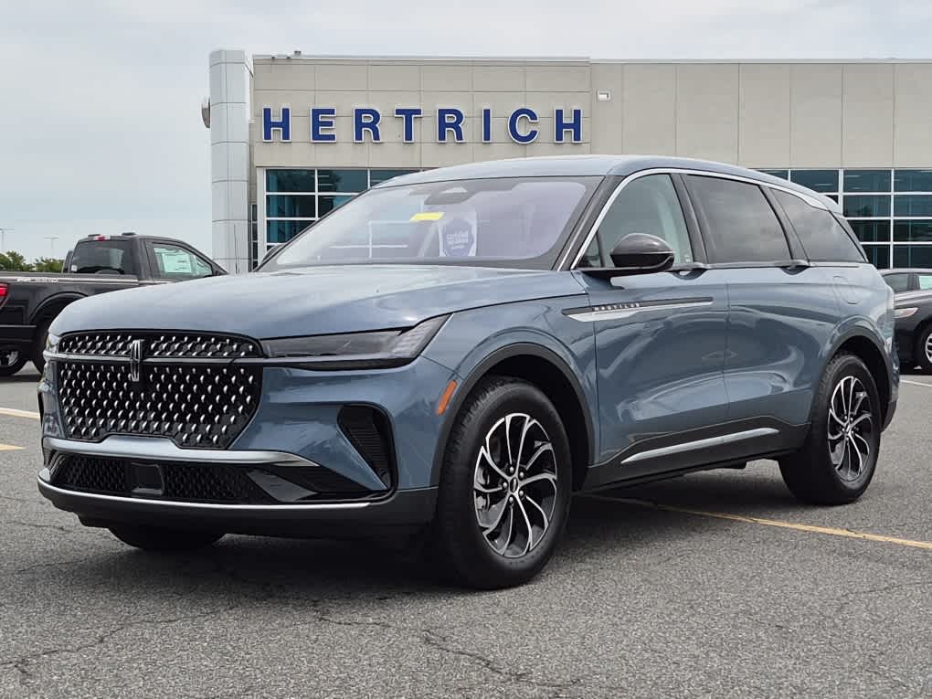 2026 Lincoln Nautilus Premiere AWD's photo