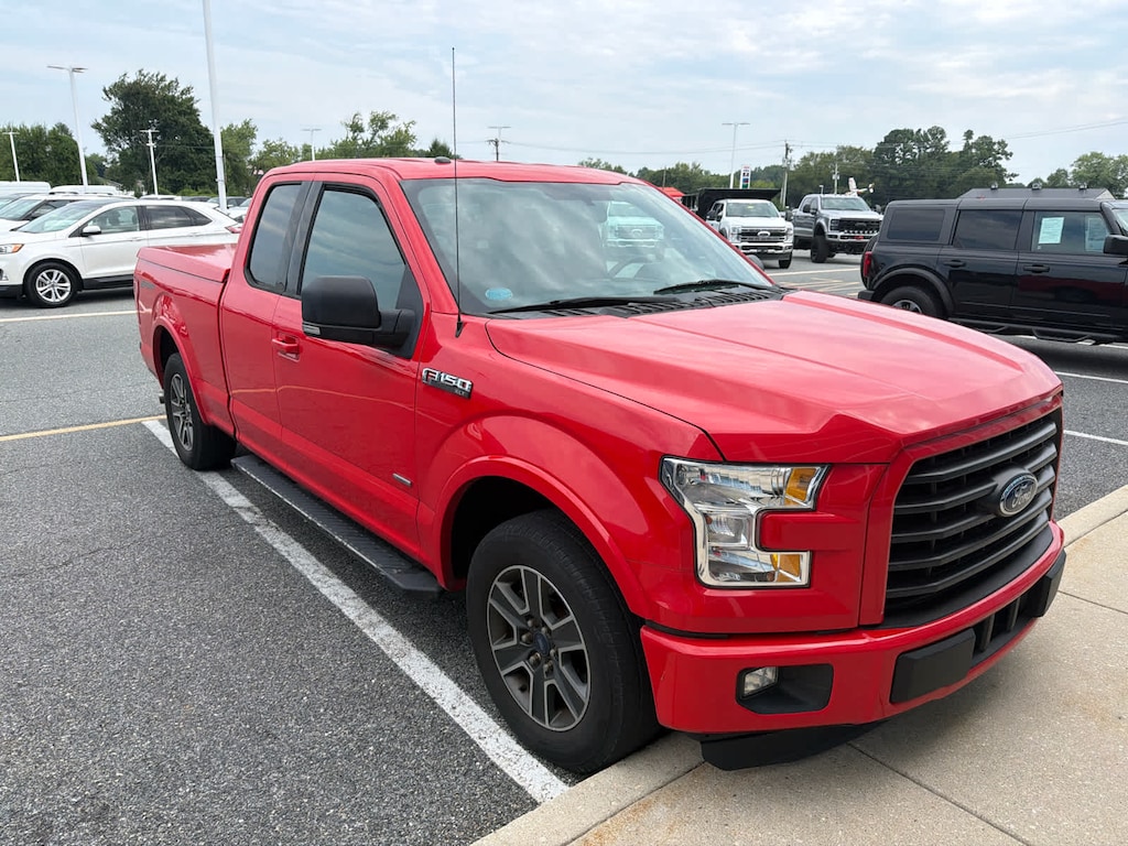 Used 2015 Ford F-150 XLT 2WD Supercab 145 Truck SuperCab Styleside