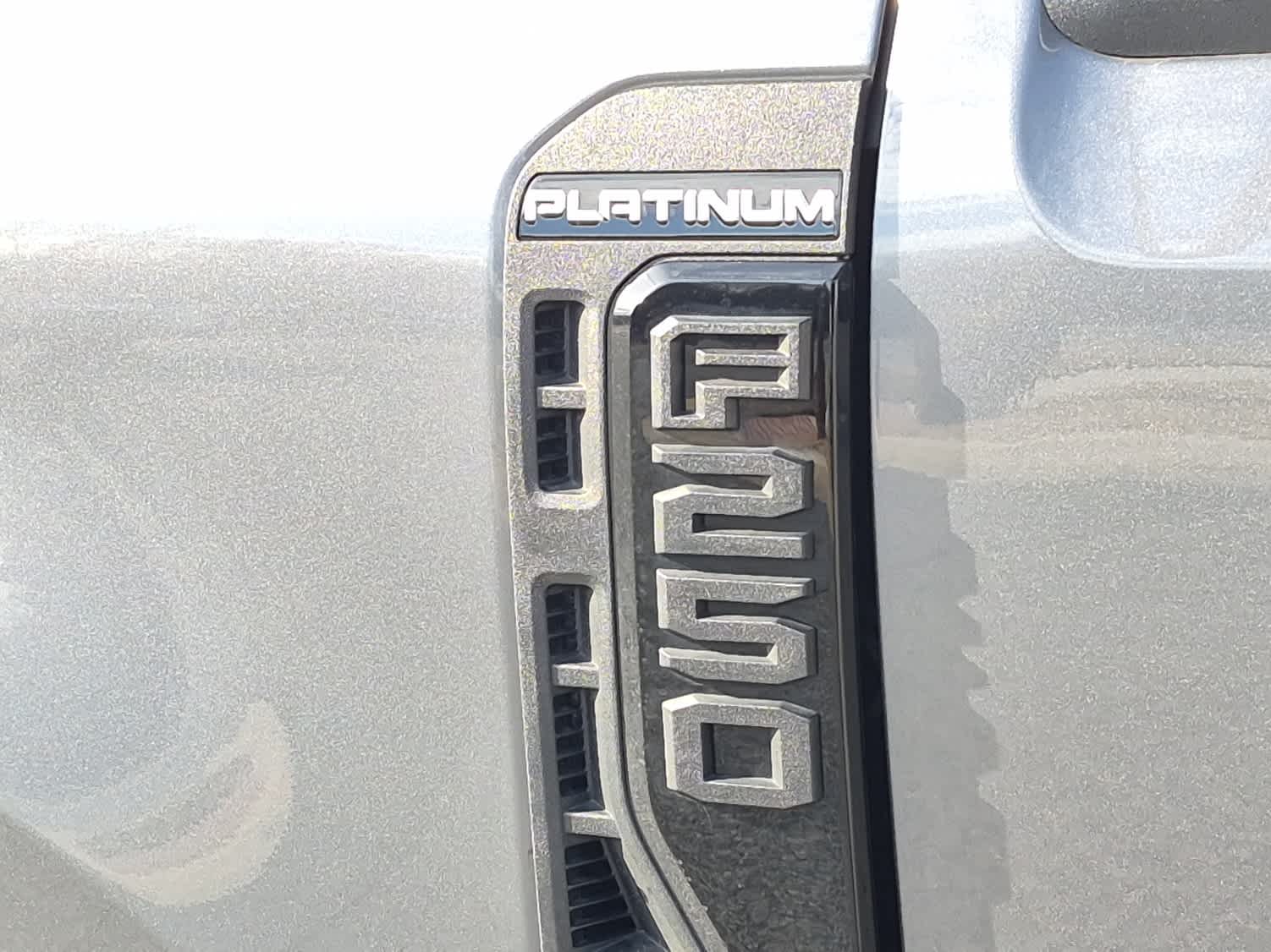 2025 Ford F-250 Super Duty Platinum - Photo 23