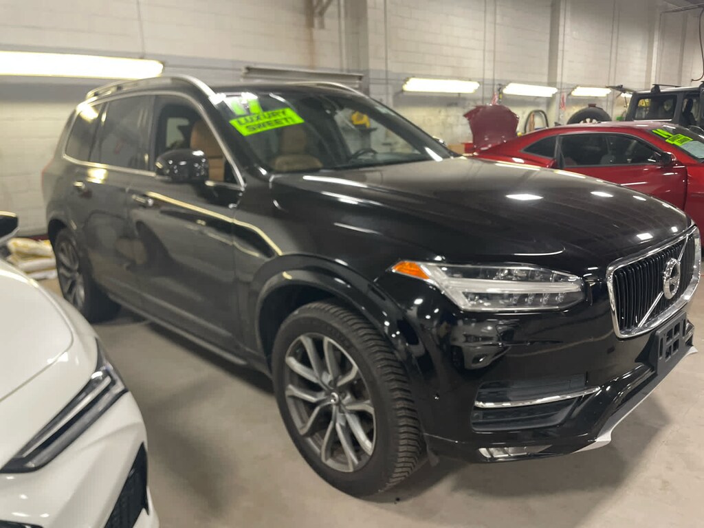 Used 2017 Volvo XC90 Momentum T6 AWD 7-Passenger