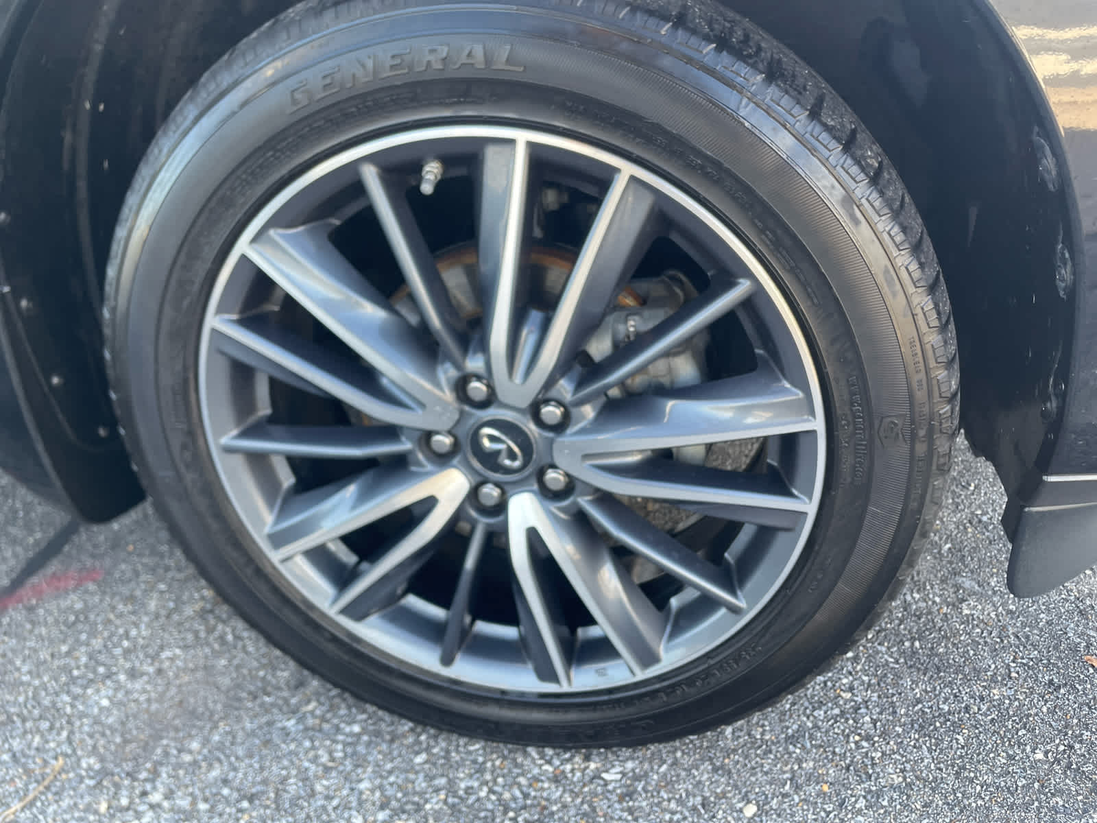 2019 Infiniti QX60 Luxe AWD photo 4