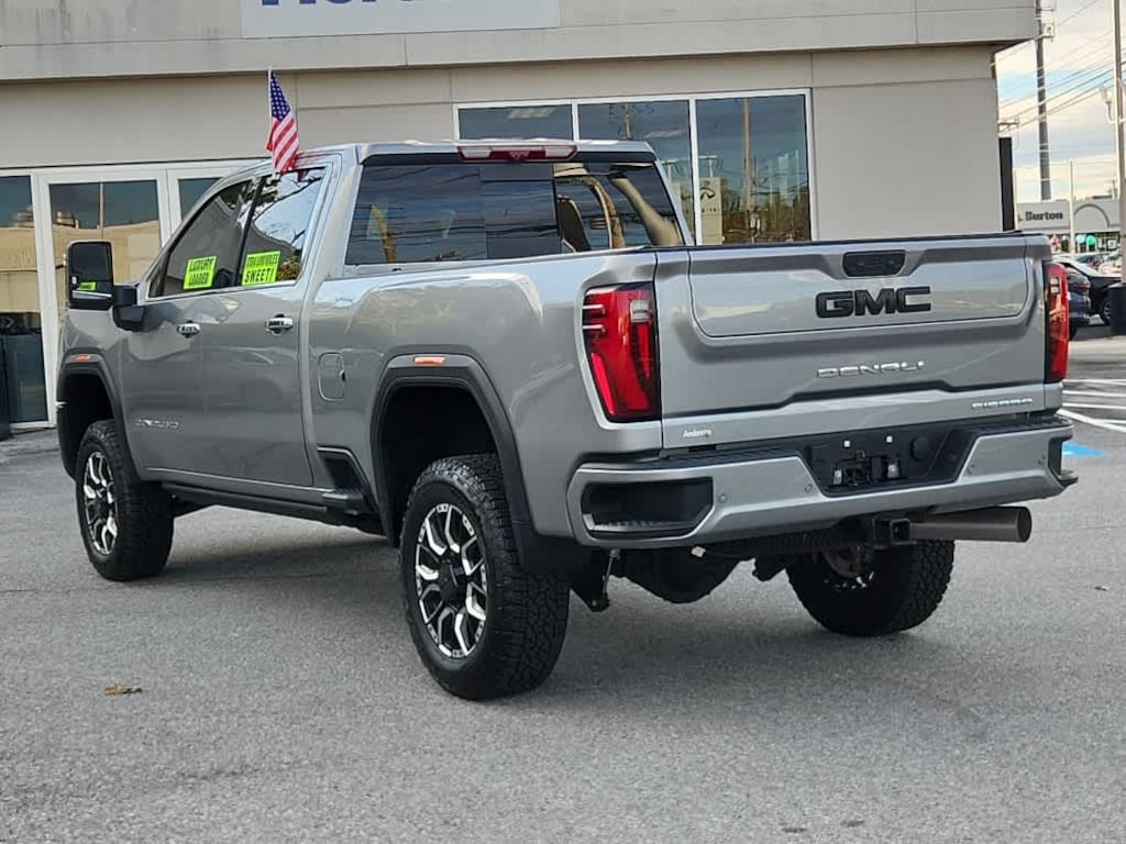 Used 2025 GMC Sierra 2500HD Denali 4WD Crew Cab 159 4WD Crew Cab 159