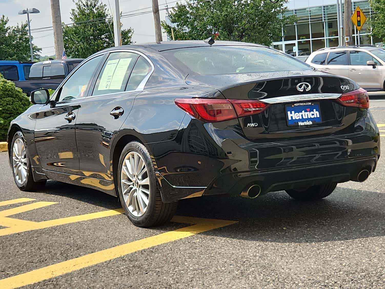 2022 Infiniti Q50 LUXE AWD photo 4