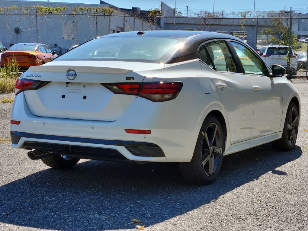 2025 Nissan Sentra SR photo 3
