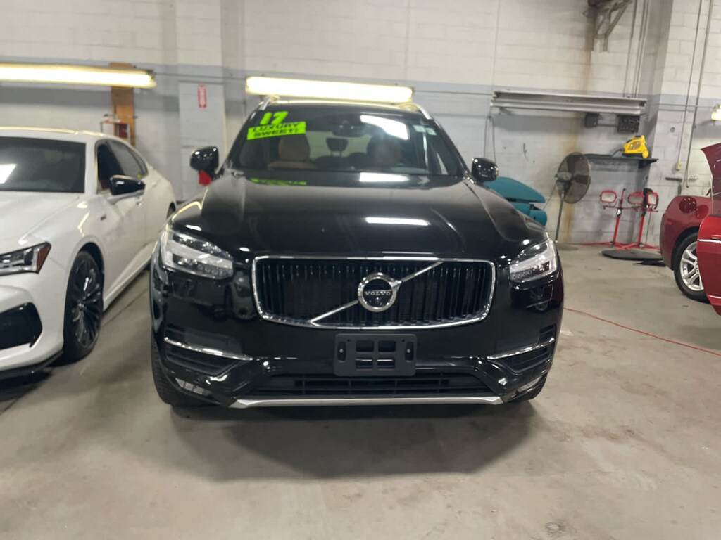 Used 2017 Volvo XC90 Momentum T6 AWD 7-Passenger