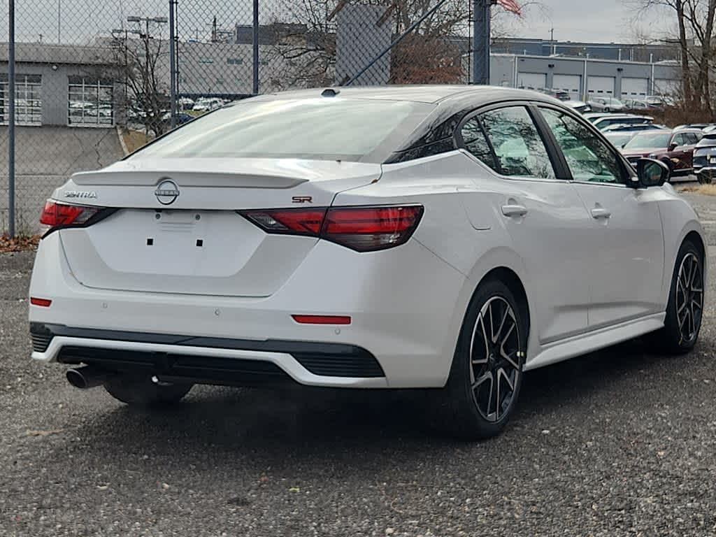 2025 Nissan Sentra SR photo 3