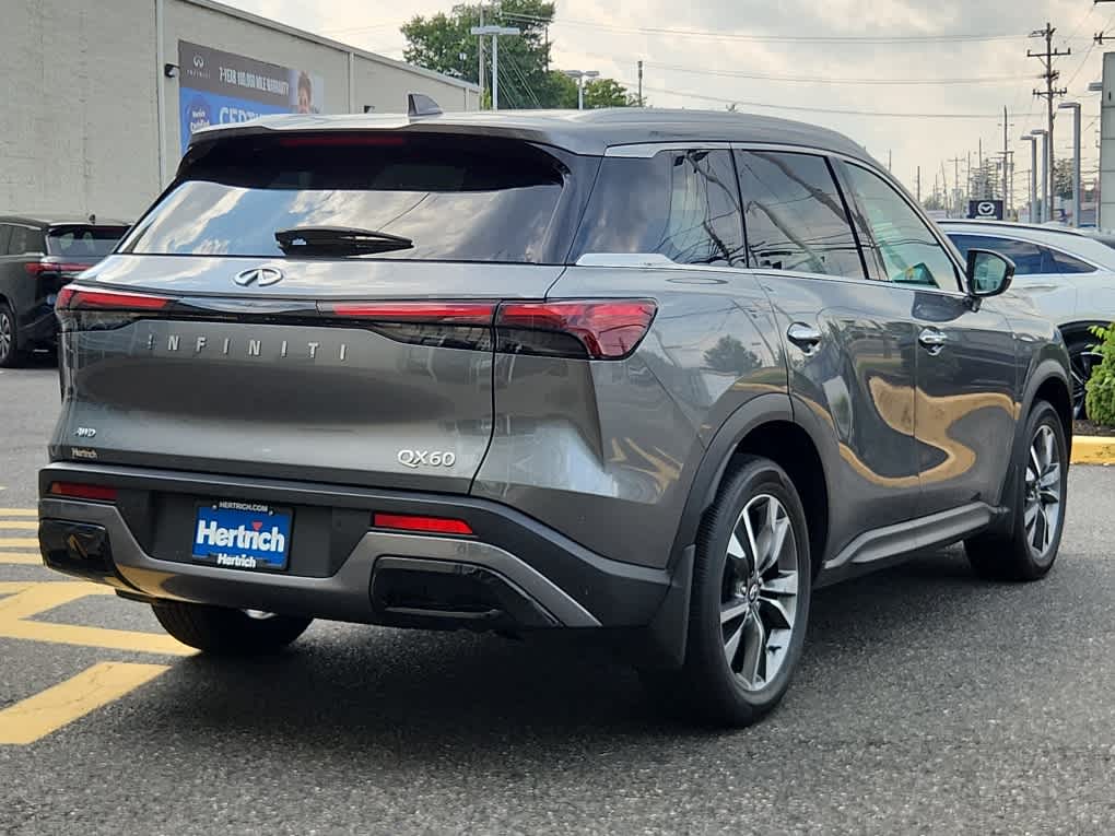 2024 Infiniti QX60 Luxe AWD photo 3