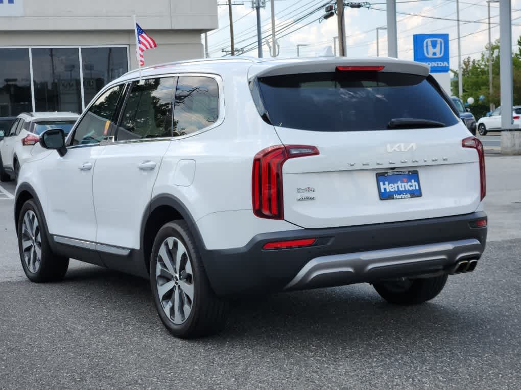 2022 Kia Telluride EX photo 2