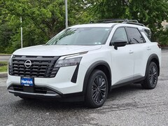 2026 Nissan Pathfinder SL SUV
