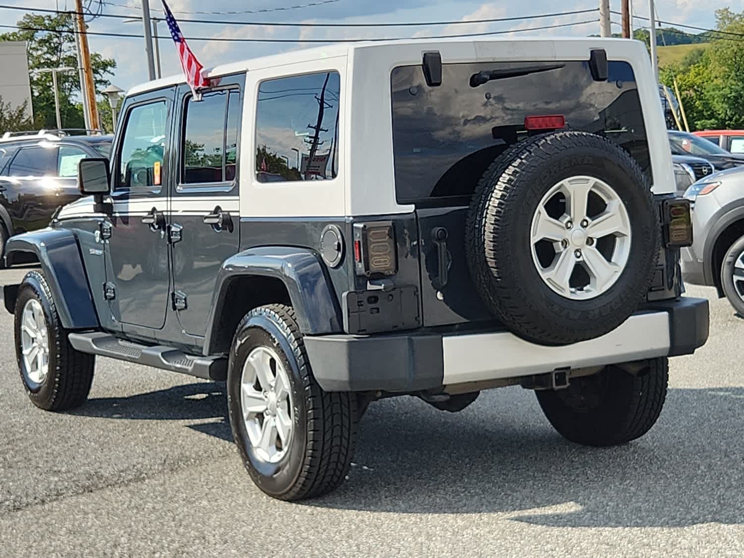 2017 Jeep Wrangler Unlimited Chief photo 4