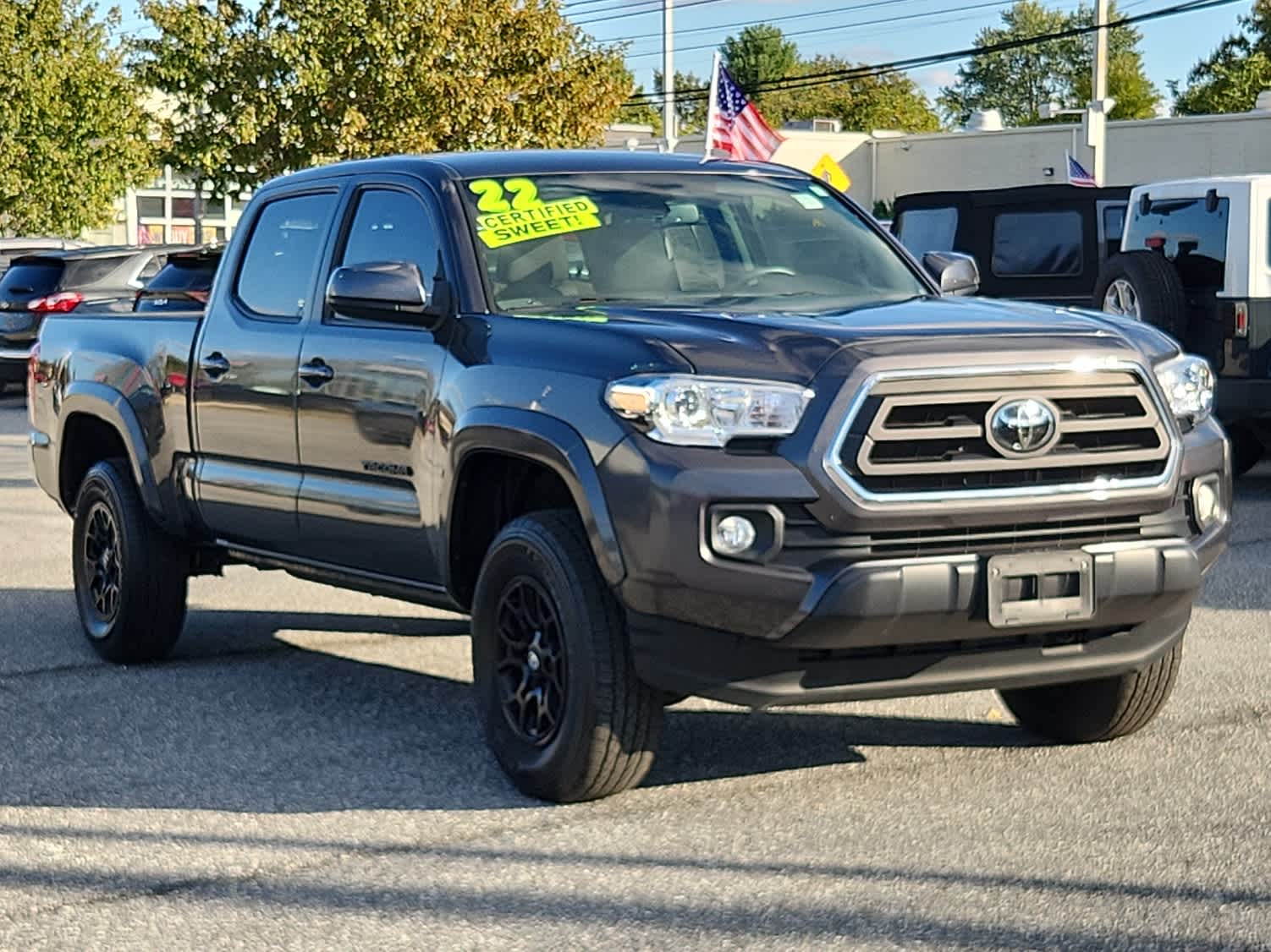 2022 Toyota Tacoma SR5 Double Cab V6 photo 2