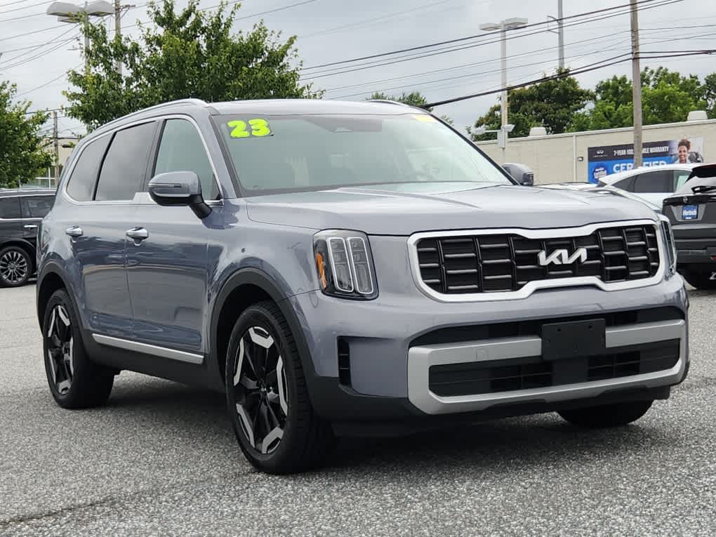 2023 Kia Telluride S photo 2
