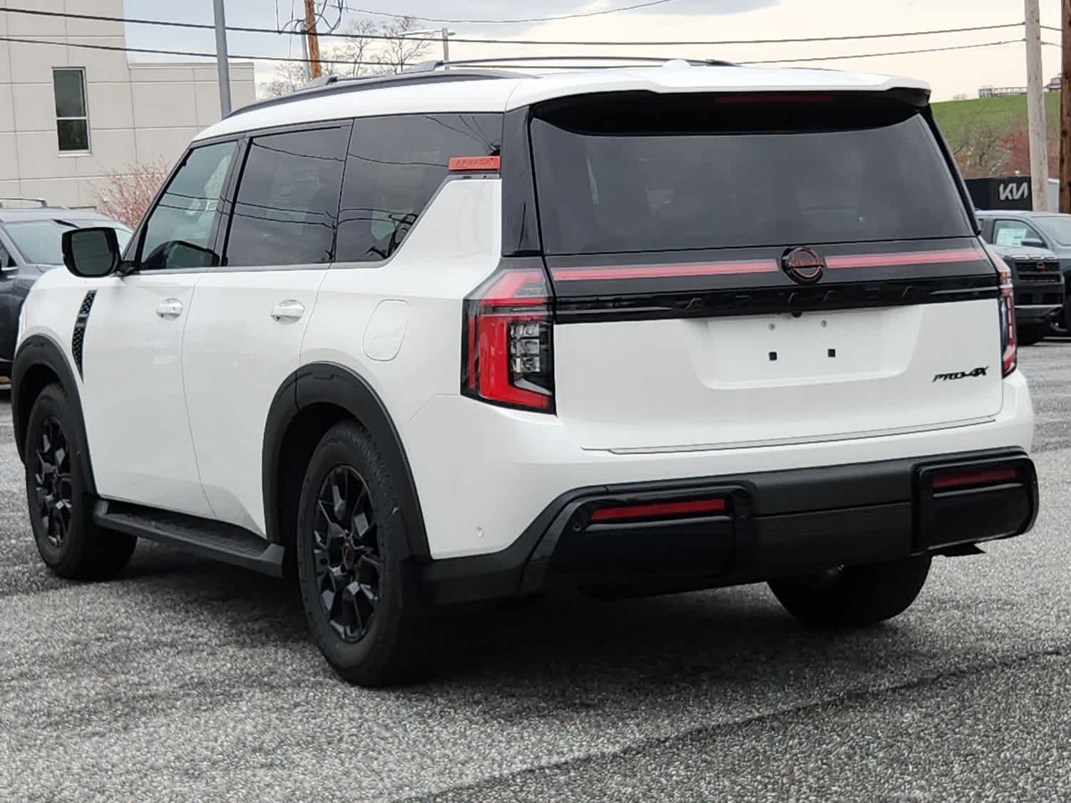 2025 Nissan Armada photo 4