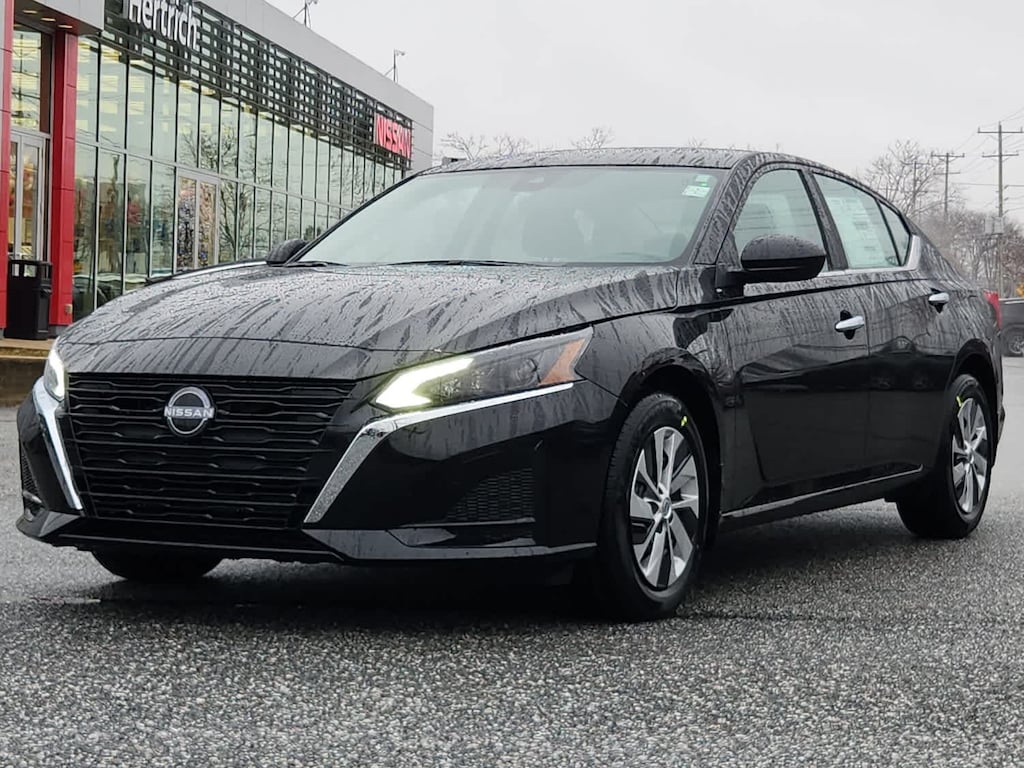 Certified 2025 Nissan Altima S FWD