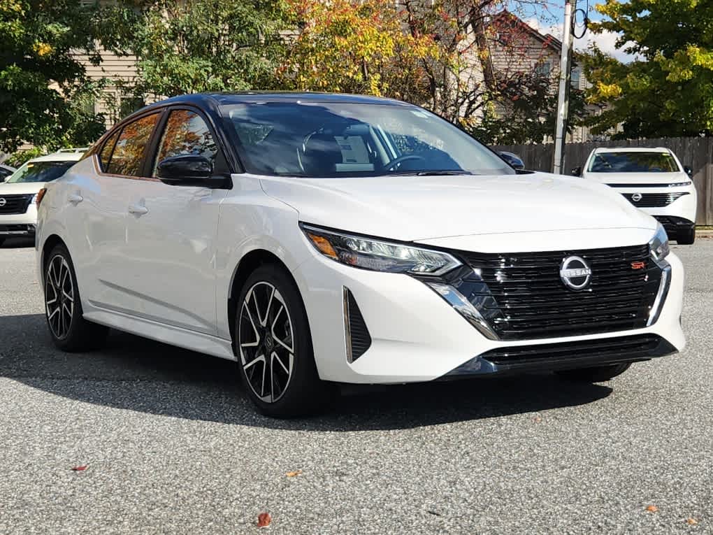2025 Nissan Sentra SR photo 2
