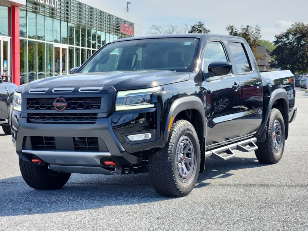 New 2025 Nissan Frontier PRO-4X Truck Crew Cab