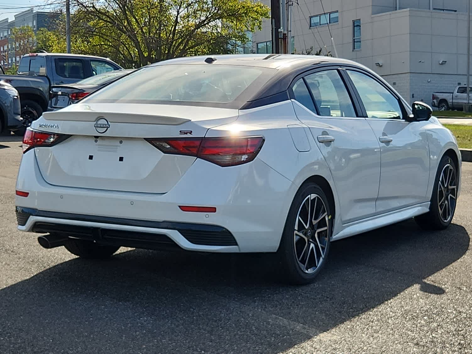 2025 Nissan Sentra SR photo 3