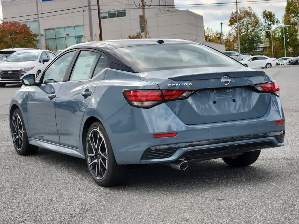New 2025 Nissan Sentra SR Sedan