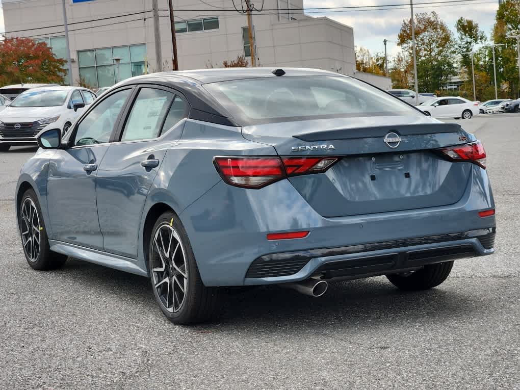 2025 Nissan Sentra SR photo 4