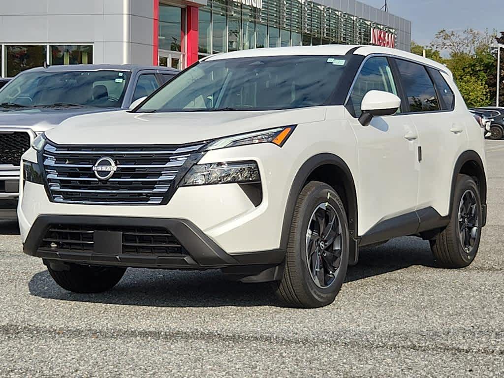 2026 Nissan Rogue SV photo 2