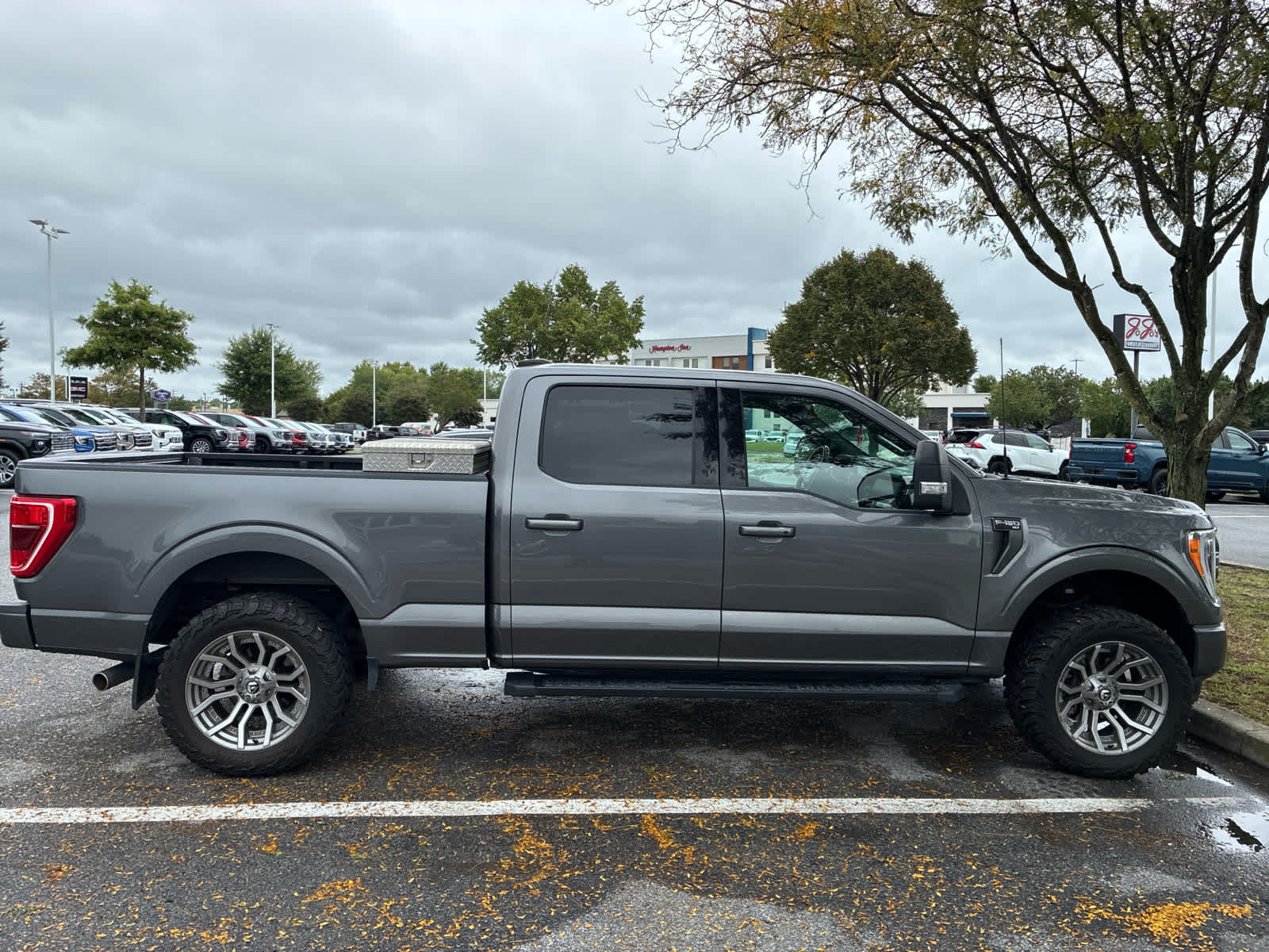 2022 Ford F-150 XLT photo 3