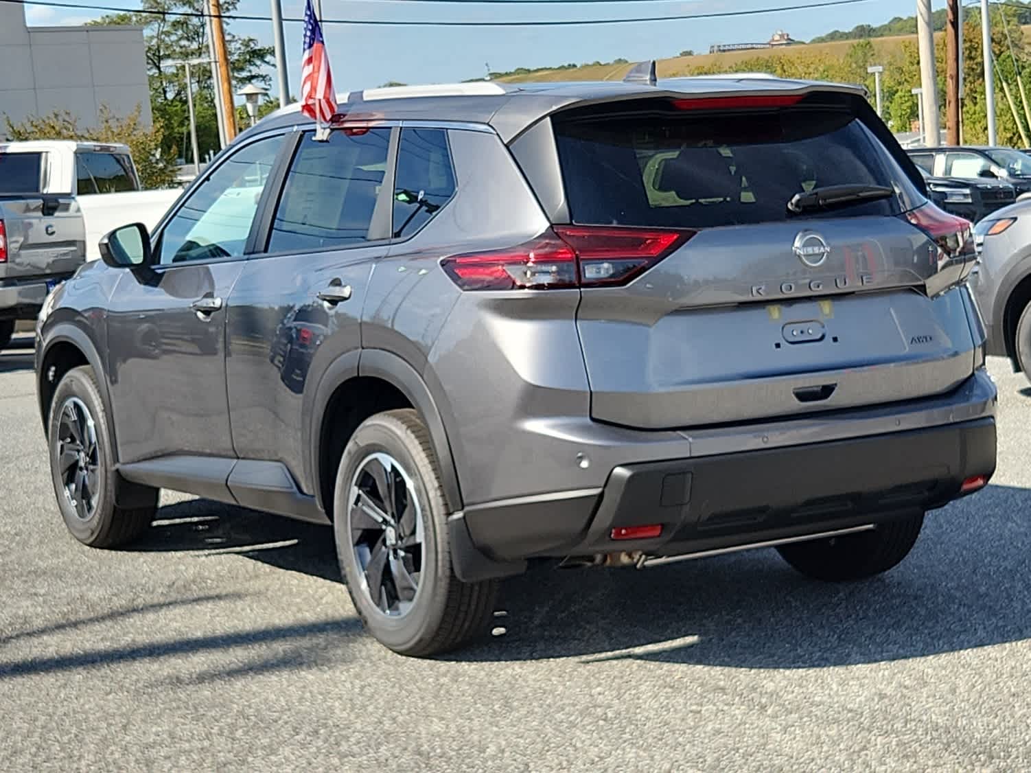 2026 Nissan Rogue SV photo 3