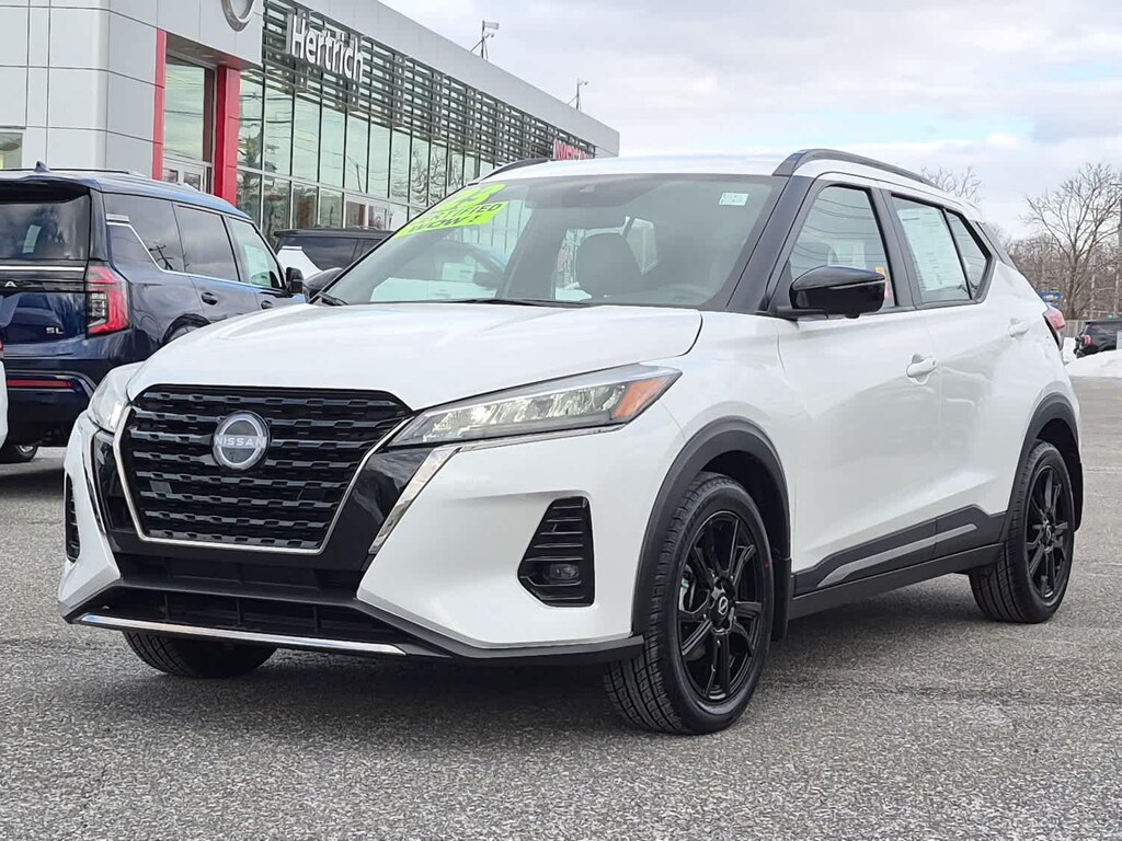 Certified 2023 Nissan Kicks SR FWD