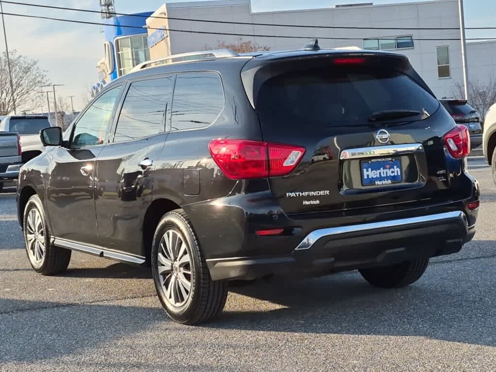 Used 2020 Nissan Pathfinder SL 4x4