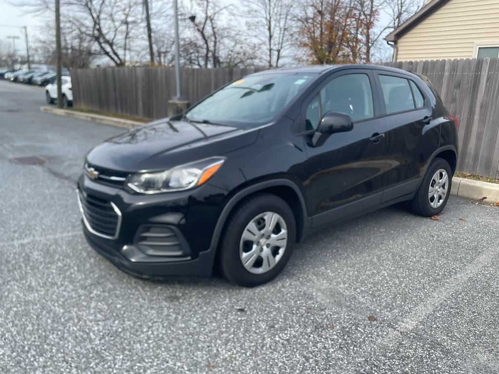 Used 2018 Chevrolet Trax LS FWD