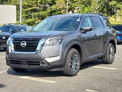 2025 Nissan Pathfinder SV SUV