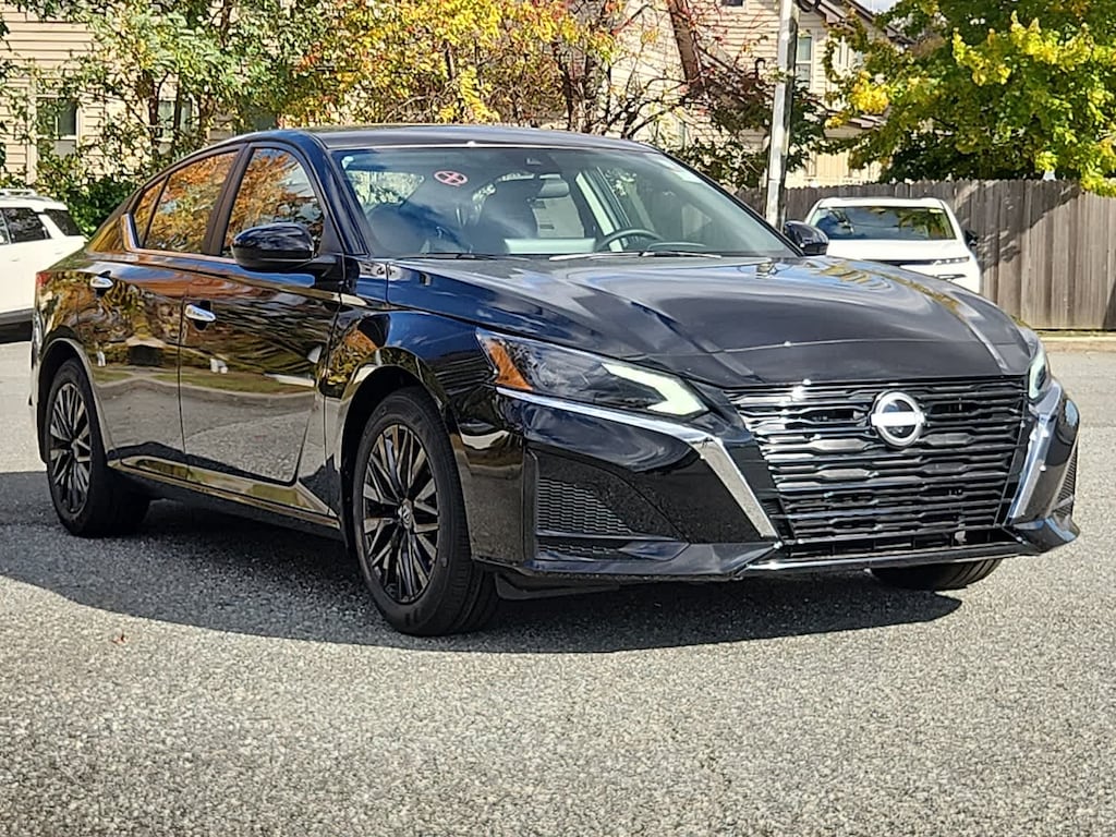 New 2025 Nissan Altima SV Sedan