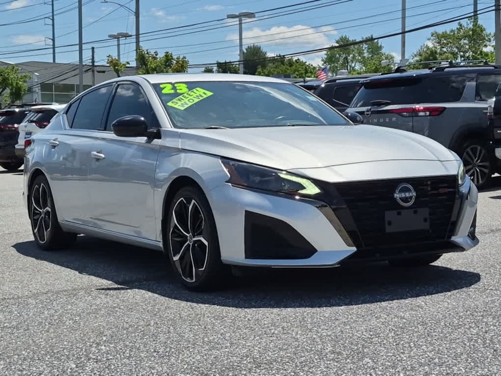 Used 2023 Nissan Altima 2.5 SR Sedan