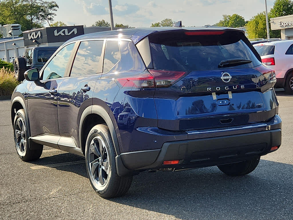 2026 Nissan Rogue SV photo 4