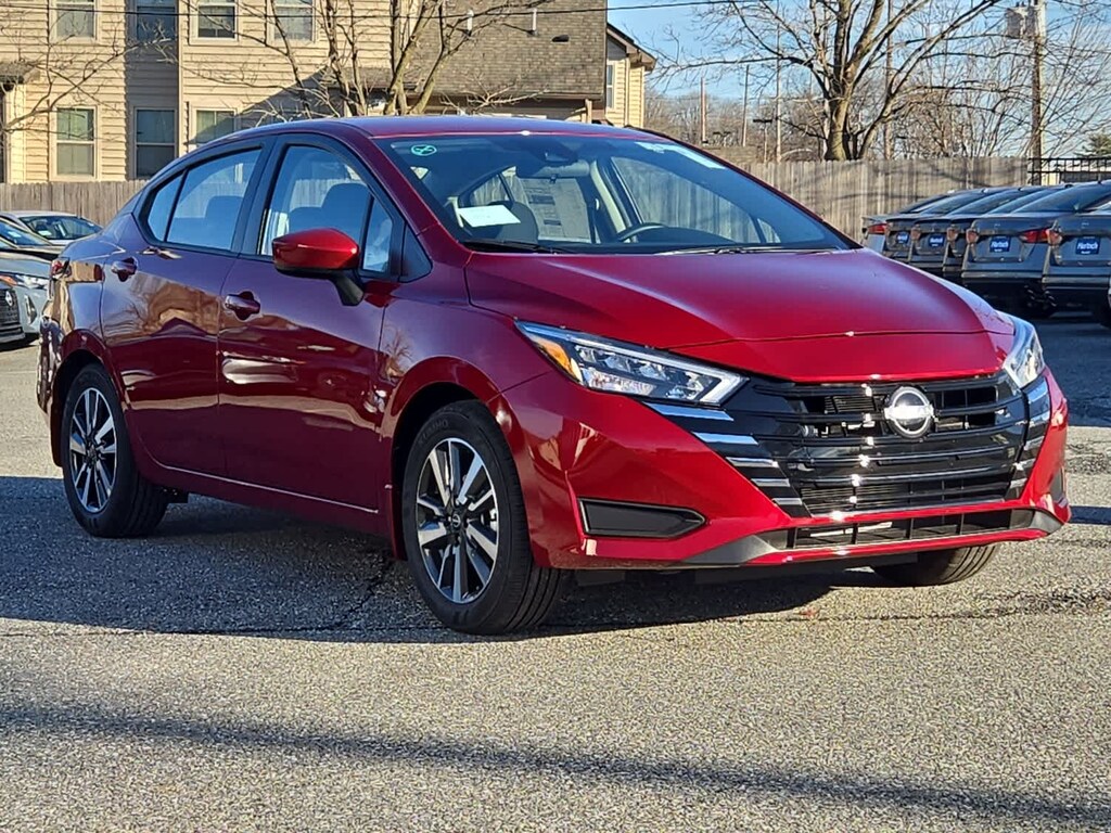 New 2025 Nissan Versa 1.6 SV Sedan