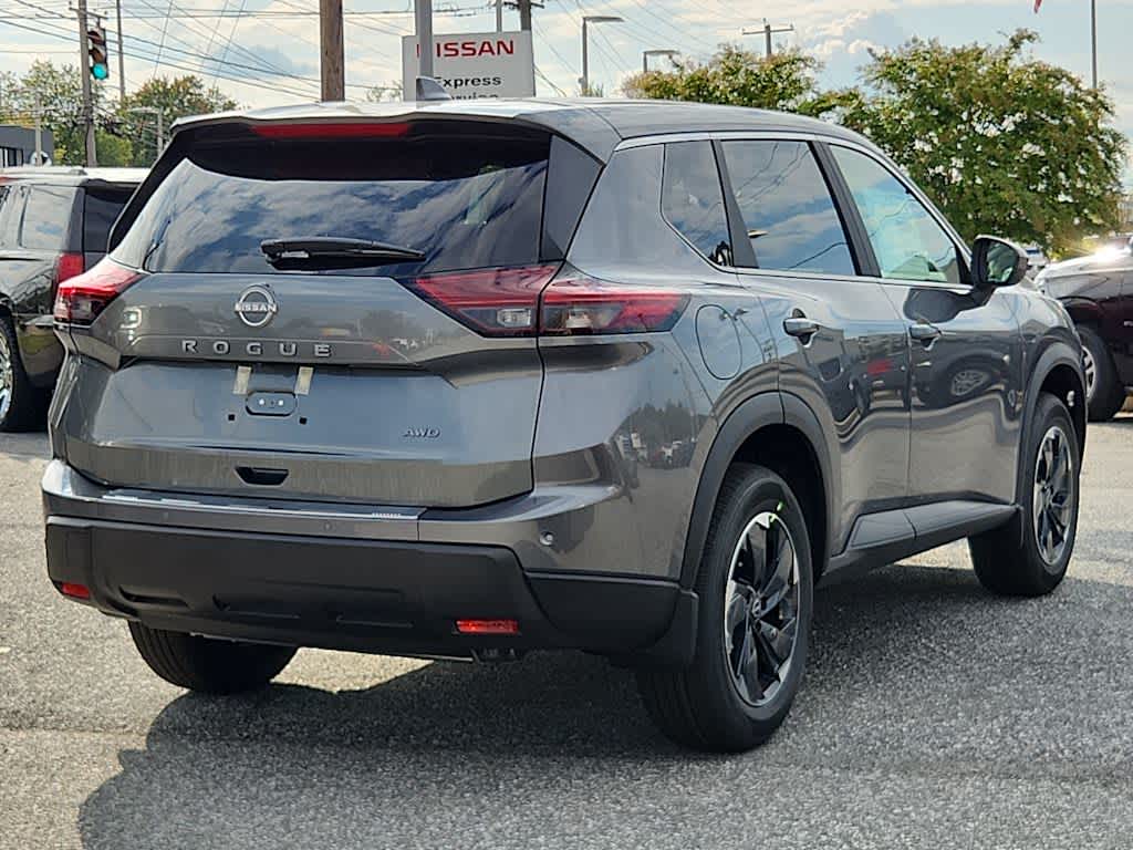 2026 Nissan Rogue SV photo 3