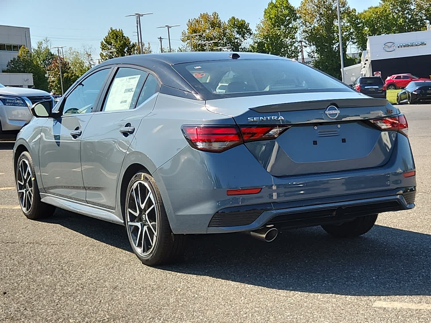 2025 Nissan Sentra SR photo 4