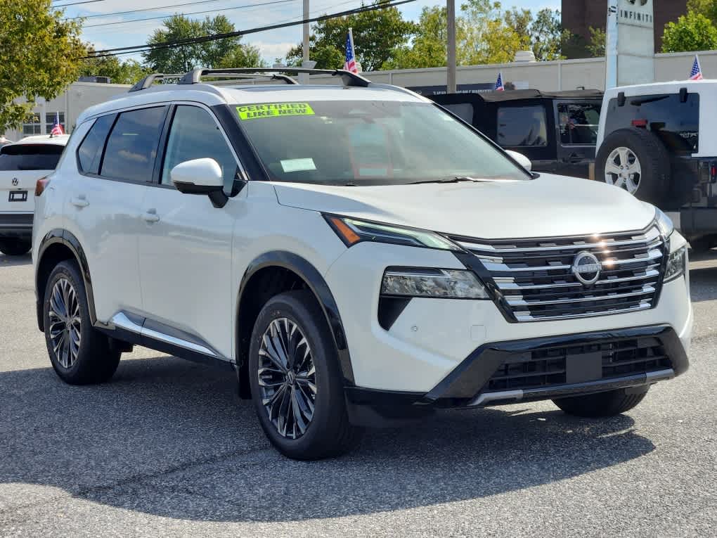 2026 Nissan Rogue Platinum photo 2