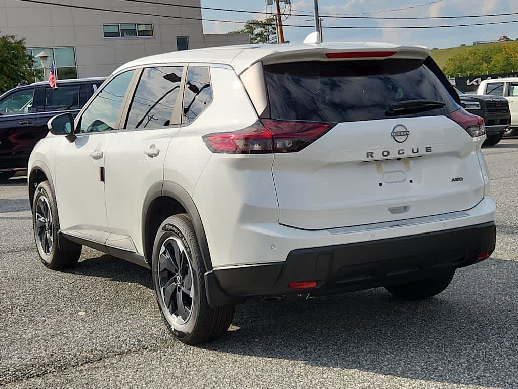 2026 Nissan Rogue SV photo 4