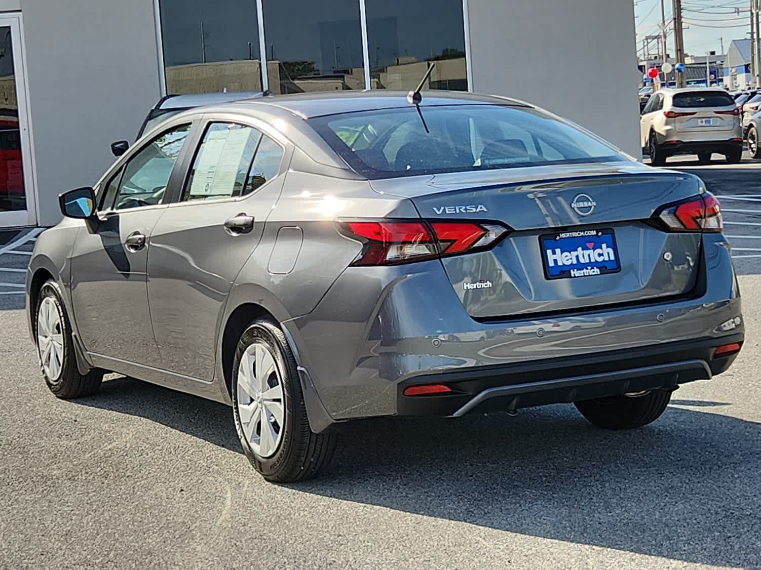 2025 Nissan Versa S photo 4