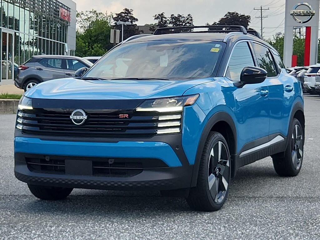 Certified 2025 Nissan Kicks SR FWD