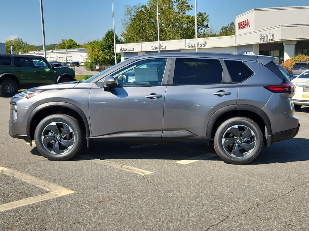 2026 Nissan Rogue SV photo 2