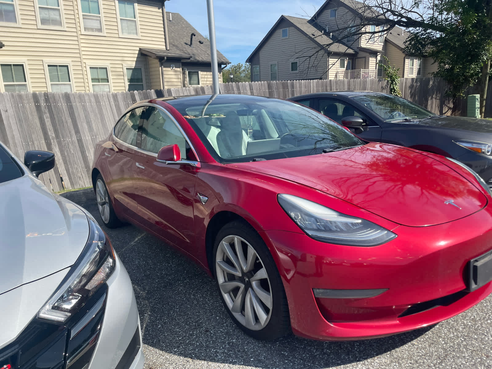 2019 Tesla Model 3 Long Range photo 3