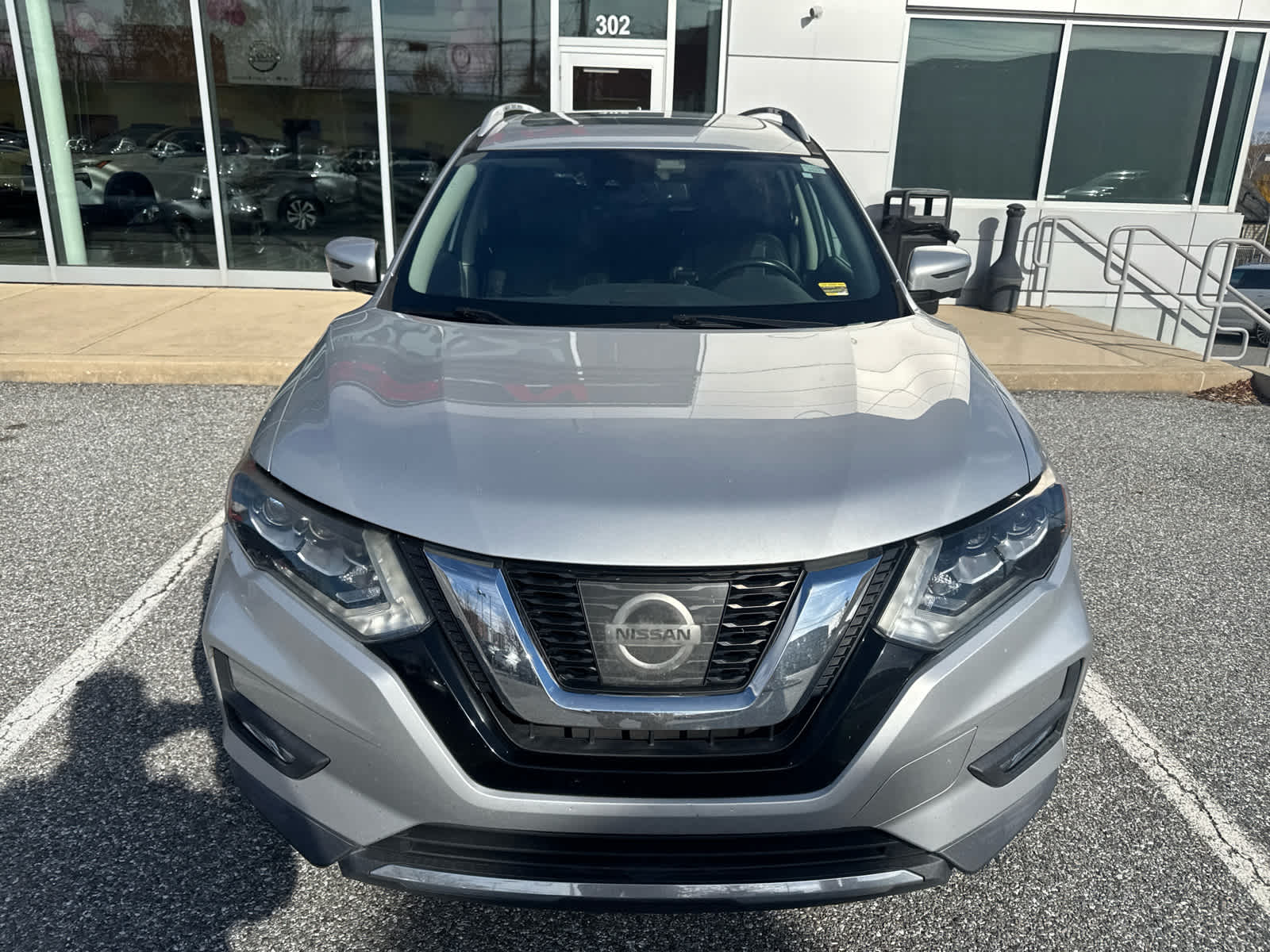 2017 Nissan Rogue SL photo 2