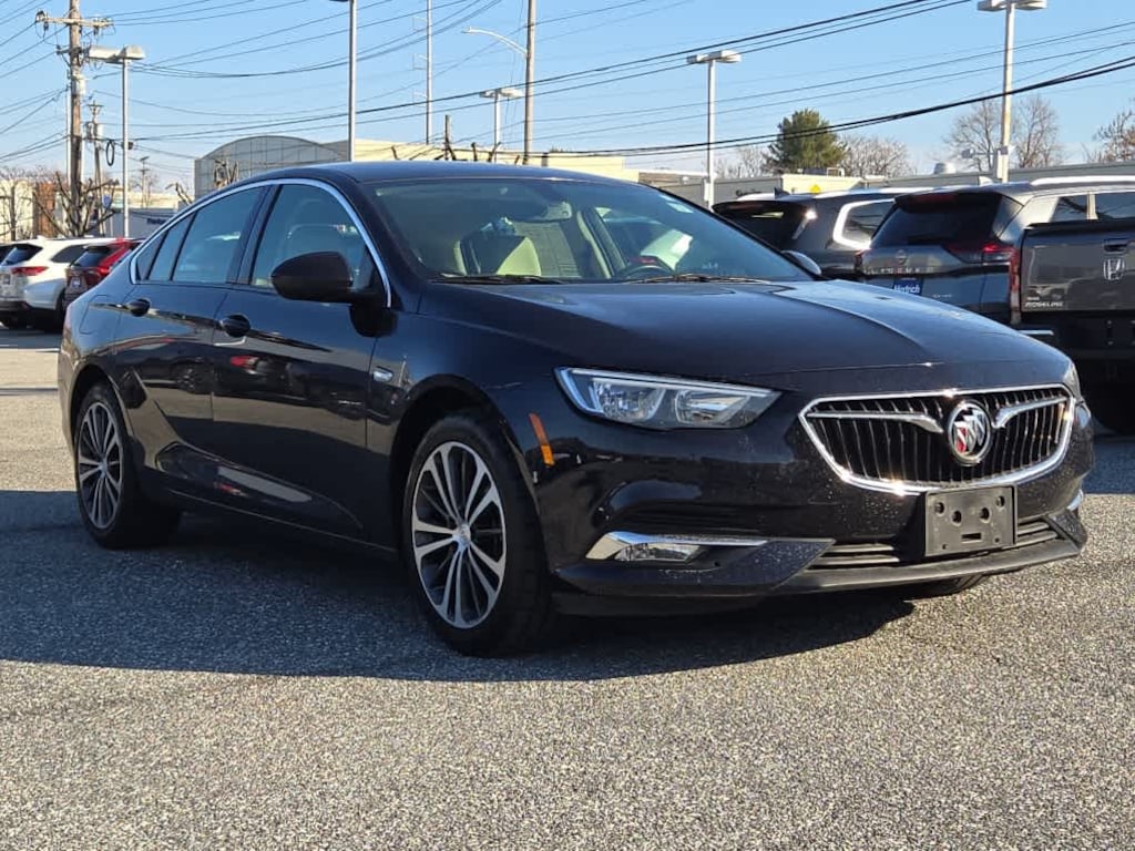 Used 2019 Buick Regal Sportback Preferred II Sdn FWD
