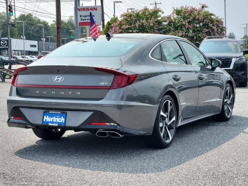 2022 Hyundai Sonata SEL Plus photo 3