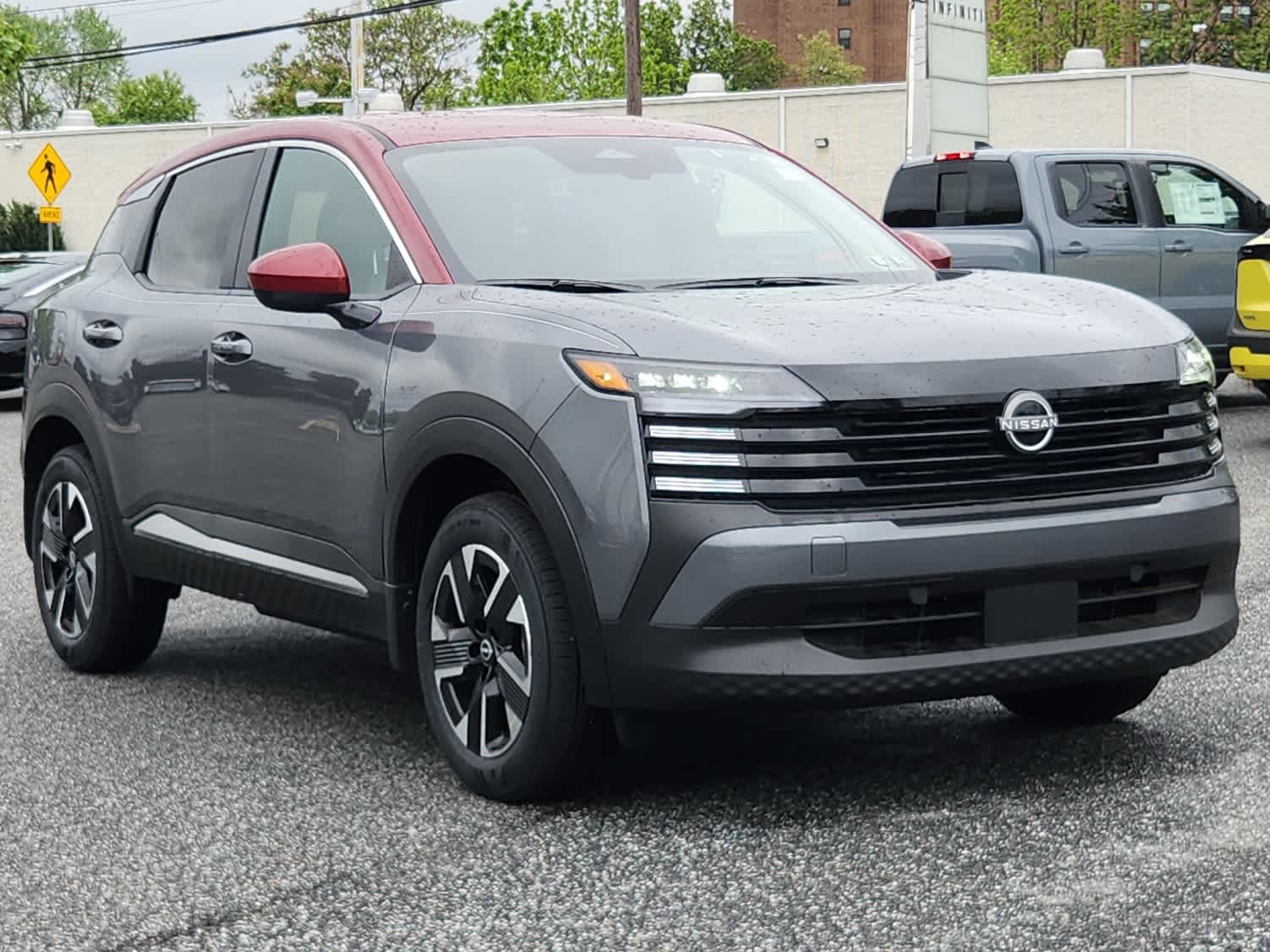 2025 Nissan Kicks SV photo 2