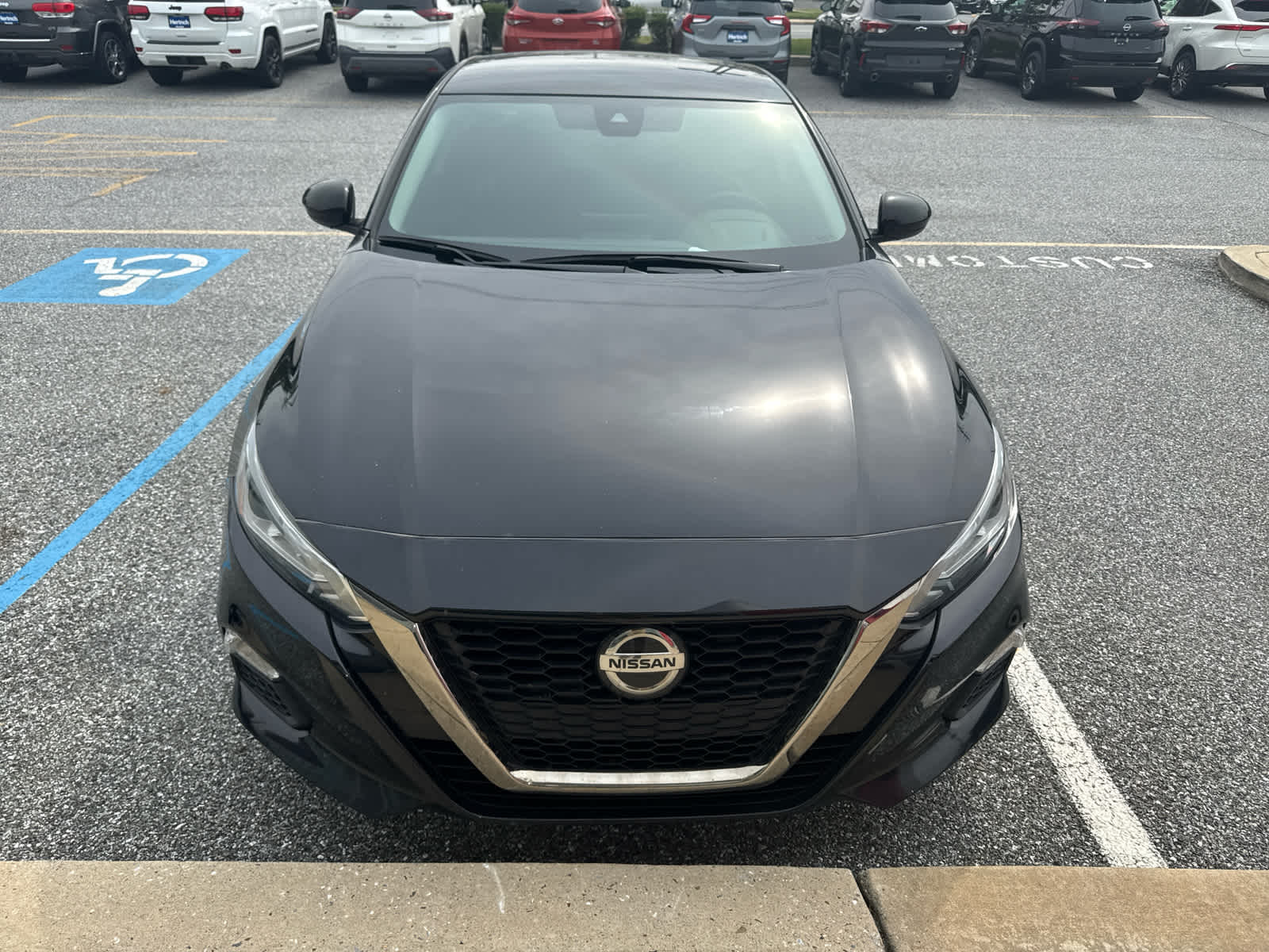 2022 Nissan Altima 2.5 SR photo 2