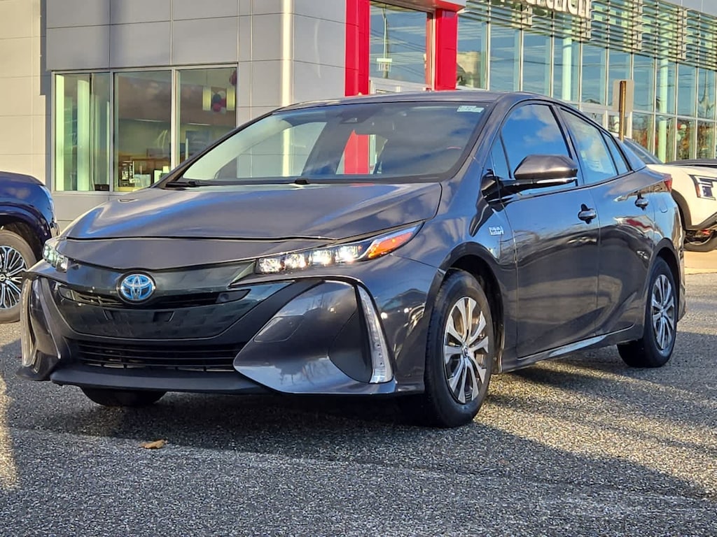 Used 2017 Toyota Prius Prime Plus (Natl)