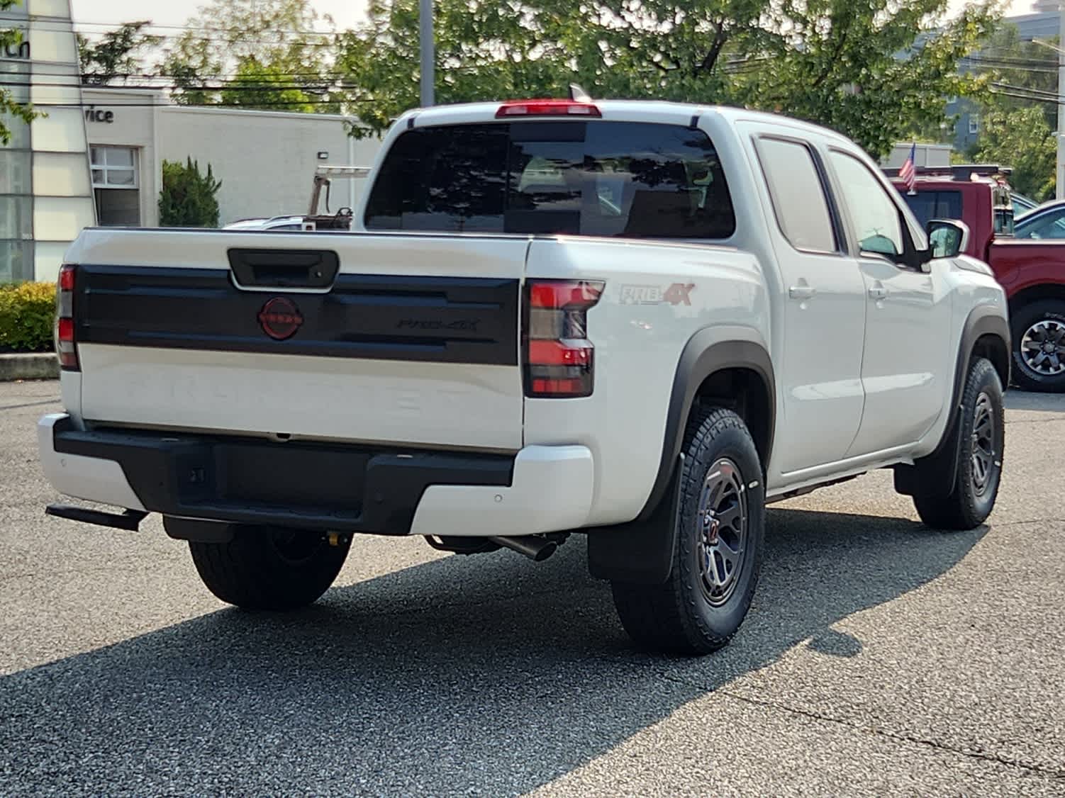 2025 Nissan Frontier PRO-4X photo 2